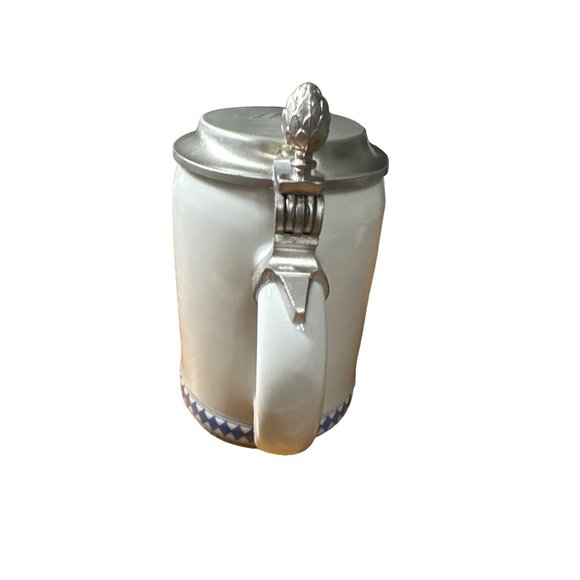 German Bayern Stein with Pewter Lid - Picture 4 of 10